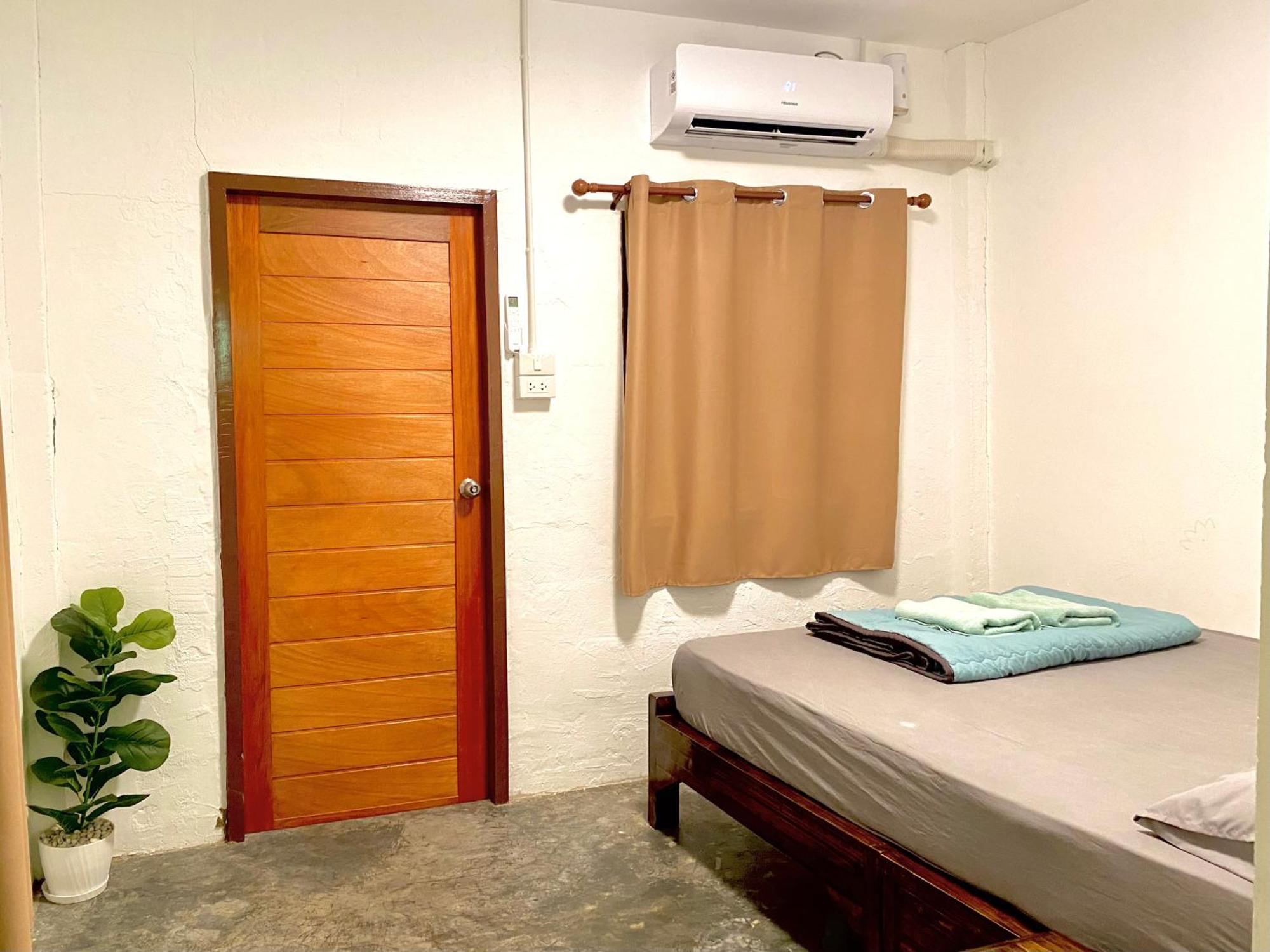 Misfits Hostel Пай Екстер'єр фото
