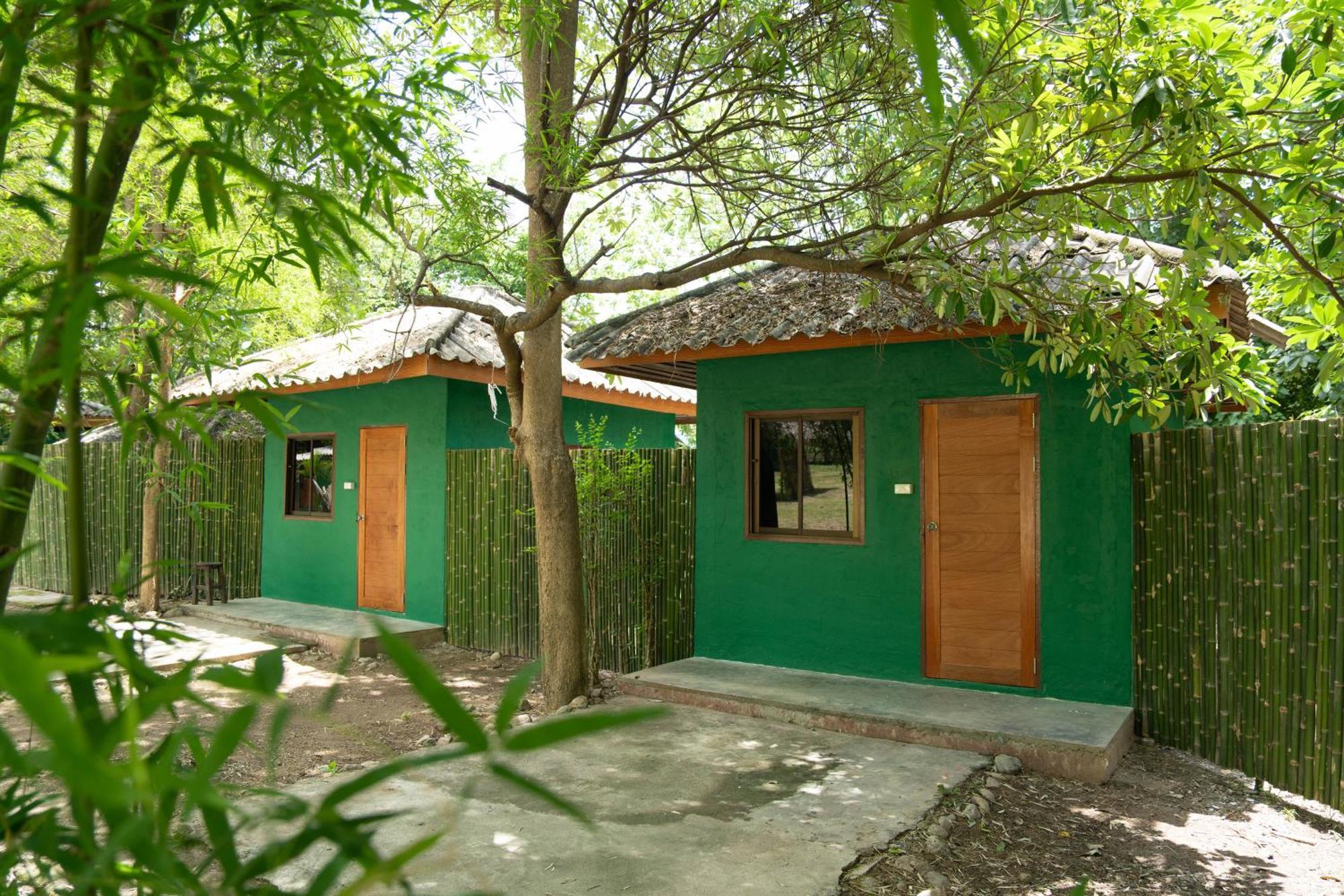 Misfits Hostel Пай Екстер'єр фото